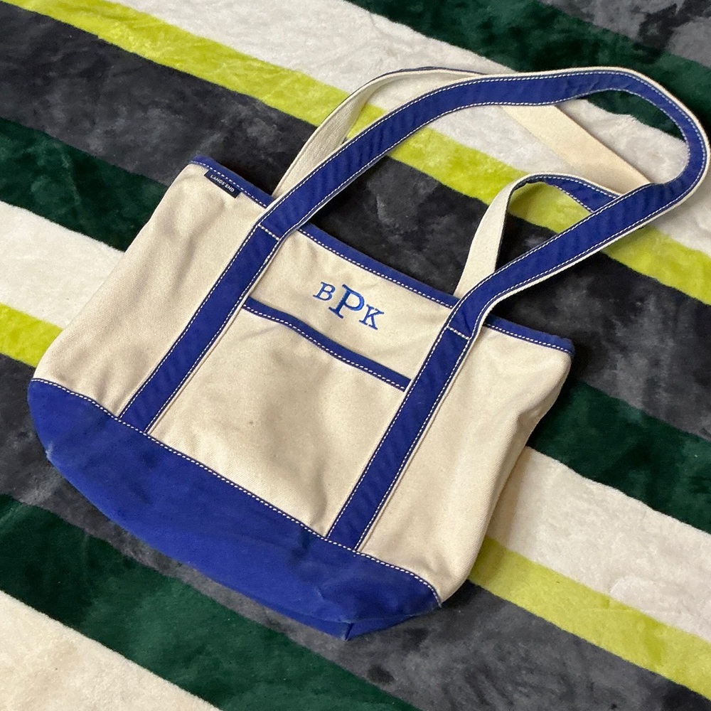 Lands' End Canvas Tote in Cream with Blue Trim - Picture 13 of 13